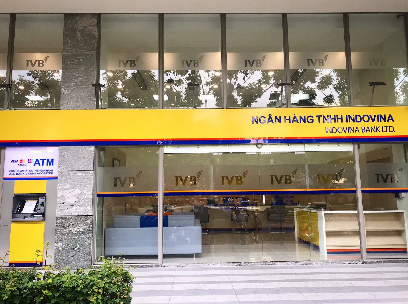 Ảnh Ngân hàng IVB IndovinaBank Phòng giao dịch Lê Hồng Phong 1